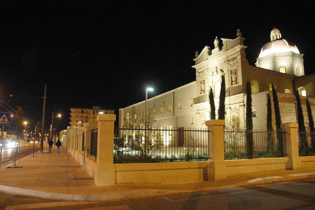 Della Torre Rooms Lecce Exteriör bild